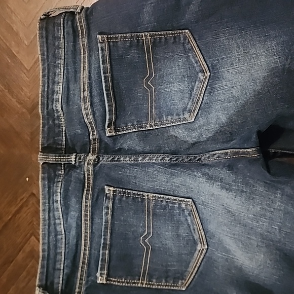 Arizona Mom Shorts - Picture 5 of 5